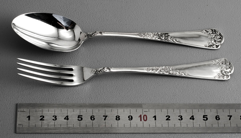 6 sterling Louis XV dessert spoons