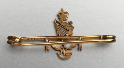 Irish Gold Sweetheart Brooch - Royal Ulster Rifles