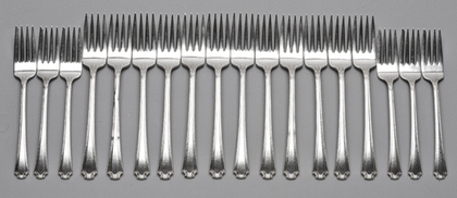Wallace Georgian Colonial Sterling 1932 Tableforks (Set of 12) and Salad Forks (Set of 6)