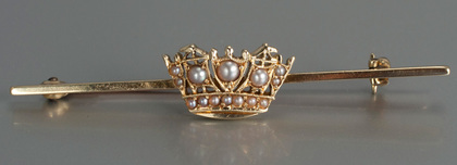 Royal Navy & Merchant Services Gold and Pearl Nautical Crown Sweetheart Brooch - 18 Carat, Gieves