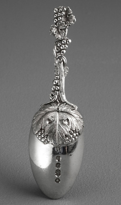 Victorian Cast Silver Vine, Leaf and Grape Caddy Spoon - Rawlings & Summers