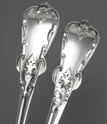 Rare Tudor Pattern Antique Silver Sauce Ladles (Pair) - Chawner & Co