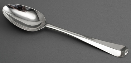 Early Irish Silver Rat Tail Hanoverian Tablespoon - Esther Forbes, 1729, MacDowell Family Crest