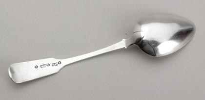 Daniel Beets Cape Silver Dessert spoon - Unrecorded Hallmarks, Bird Punch (2)
