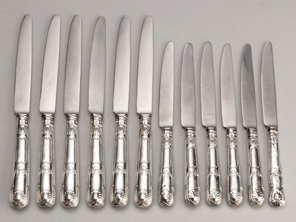 Georgian Irish Silver Knife Set (12, 6 Table knives, 6 Dessert Knives) - James Les Bas, West Retailer, Hamilton Family Crest