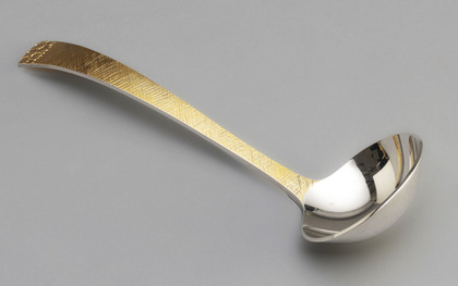 Stuart Devlin Hot Forged Sterling Silver Sauce Ladle - Circle Pattern