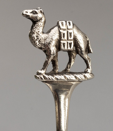 Victorian Silver Worshipful Company of Grocers Caddy Spoon - Spice Laden Camel, Mappin & Webb 