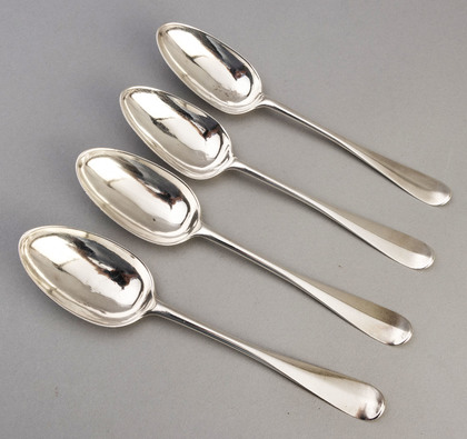 Scottish Georgian Silver Hanoverian Tablespoons (Set of 4) - Clayhills-Henderson Family Crest