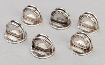 Sterling Silver Novelty Horseshoe Menu or Place Card Holders (Set of 6 in original box) - Mappin & Webb